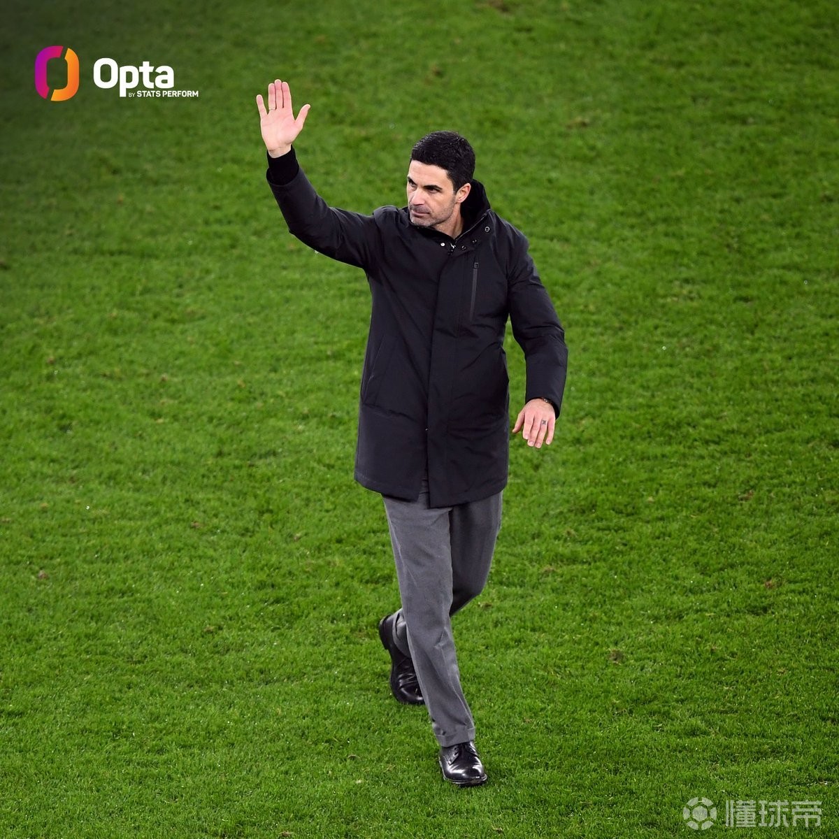 里程碑夜！阿森纳再遭质疑，英超关键时刻刷纪录，压力陡增，轮换策略成焦点