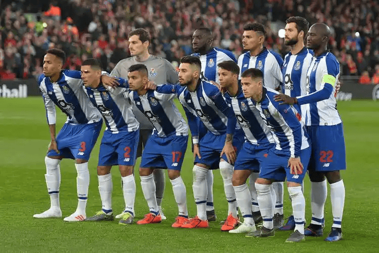 9游官网入口-转会期欧联焦点战，上海海港主帅复盘，悬念犹存，资深球员宣示担当的简单介绍